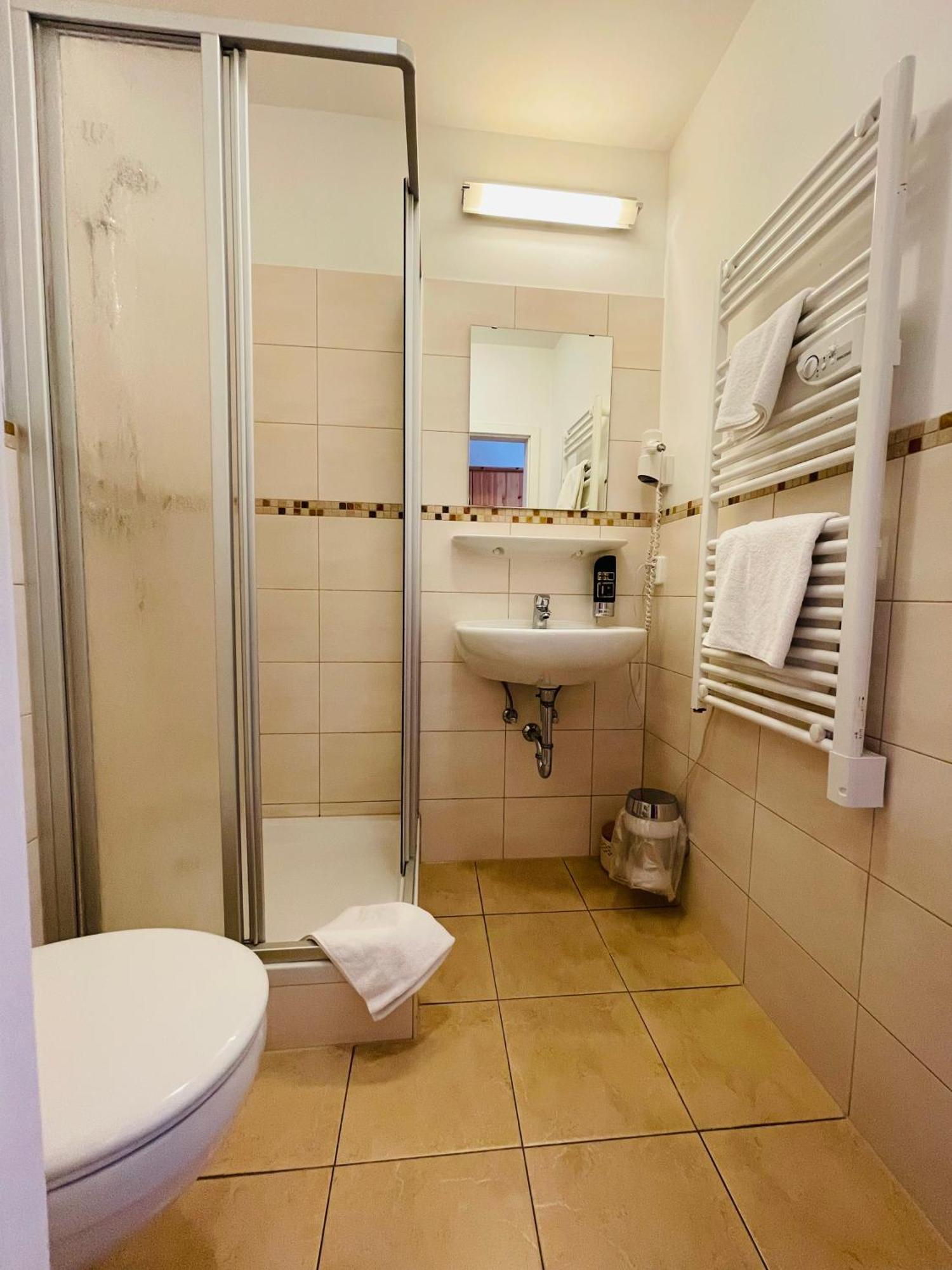 Gaststaette Brauhaus Zwickau Gmbh Hotell Exteriör bild
